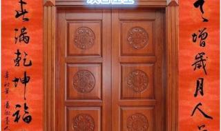 贴春联上联贴左还是右
